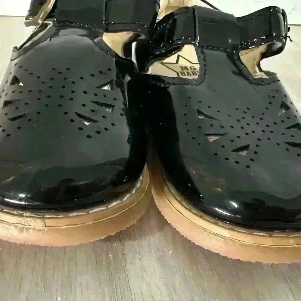 MG Baby Black Patent Leather Mary Jane Buckle Shoes Toddler Kids Size 6.5